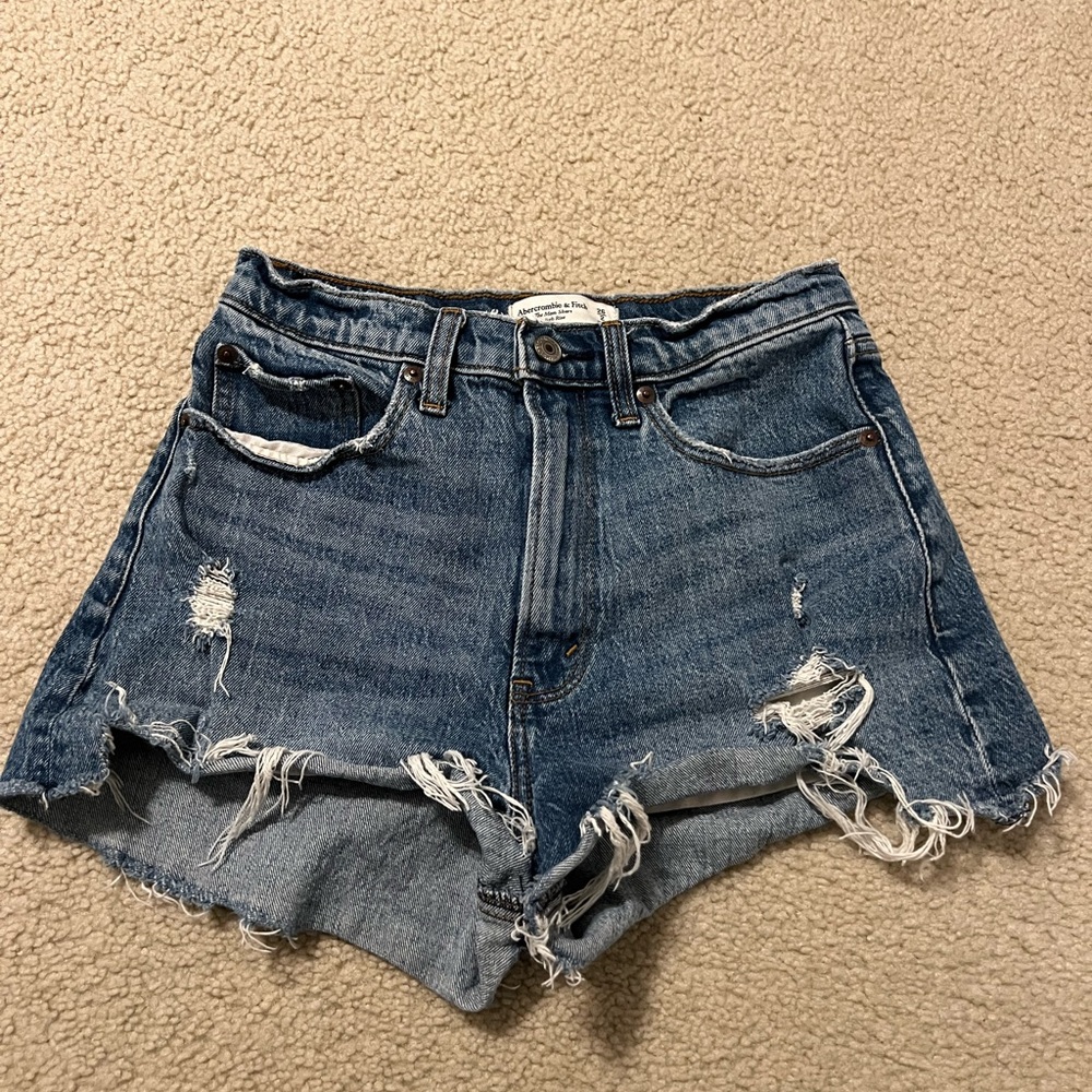 Abercrombie shorts curve love size 26